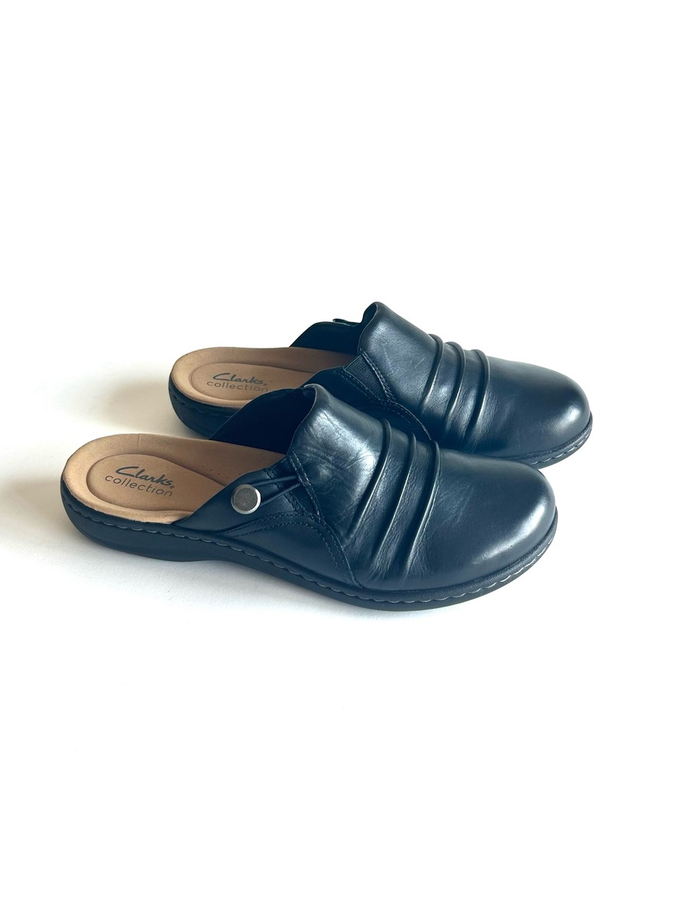 Clark’s Black Genuine Leather Rubber Outsole Mules size 9